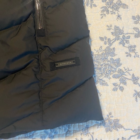 Athleta Goose Down Black Long Puffer Vest Size XS - Picture 2 of 11
